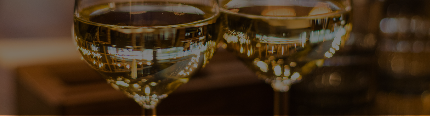 2 White Wine Glasses